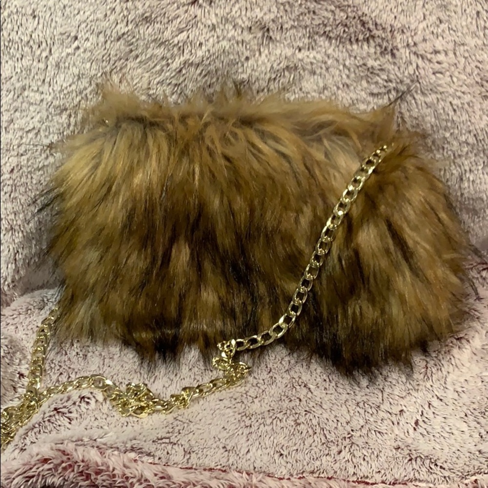 Brown fur crossbody bag